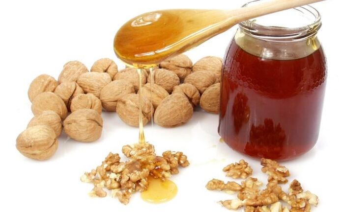 Nueces y miel para potencia.